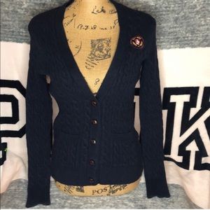 ✨Abercrombie & Fitch Button Up Cardigan✨